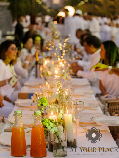 Fotografía de Experiencia en Blanco - Dinner en Blanc de At your place by Four Seasons Mexico City - 29981 