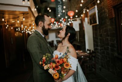 Fotografía de MICH + DANI de Dözna Studio Floral - 43950 