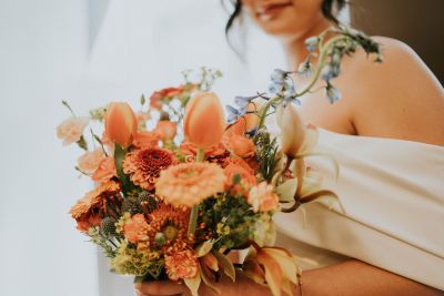 Fotografía de MICH + DANI de Dözna Studio Floral - 43952 